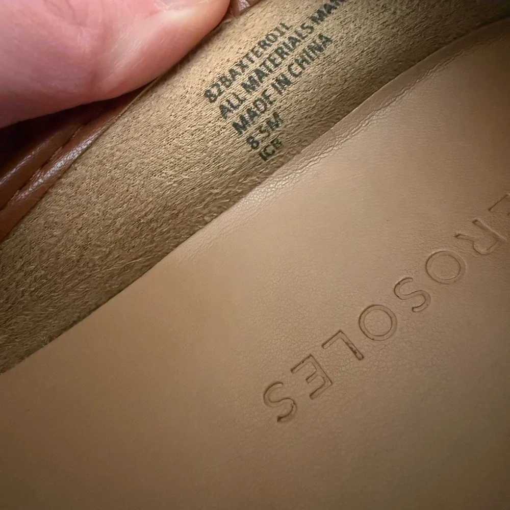 AEROSOLES | Tan Leather Loafers with Gold Chain
